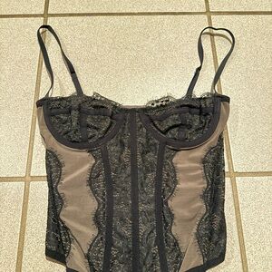 PrettyLittleThing Black and Tan Lace Bustier